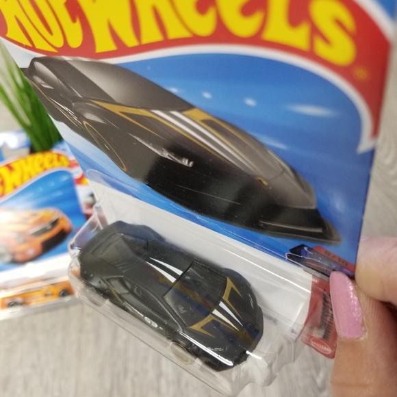 Ferrari Hot Wheels Bundle - Picture 3 of 8
